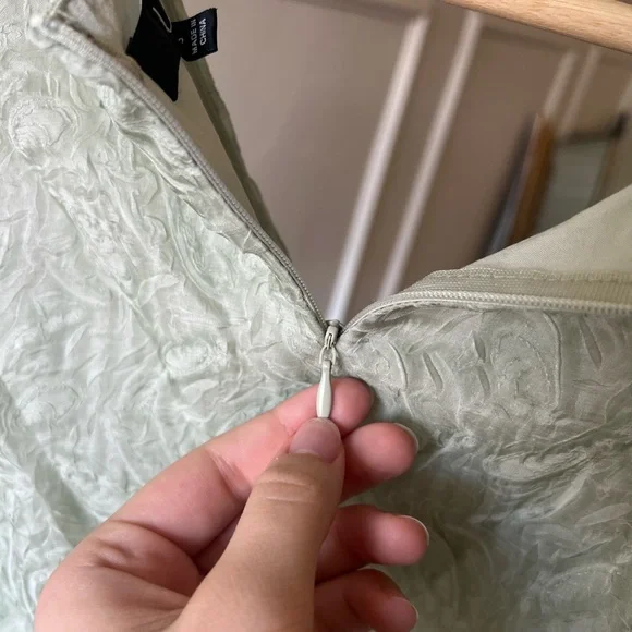 Lulu’s Romantic Waltz Sage Green Organza Puff Sleeve Mini Dress. Size: Small - Picture 7 of 8